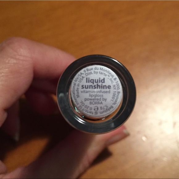 Tarte Vitamin- Infused Lipgloss - Picture 4 of 6